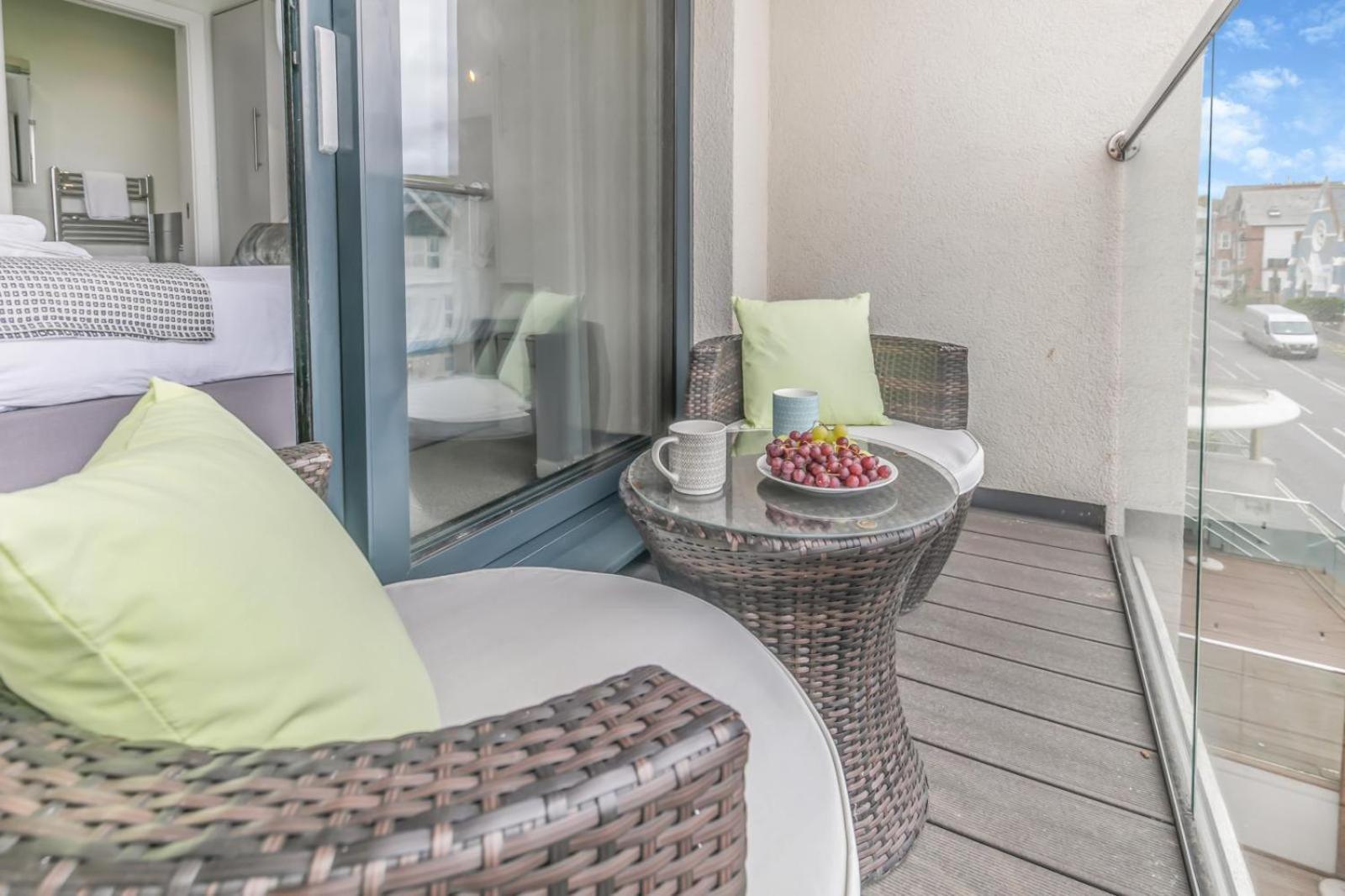 8 Woolacombe West - Luxury Apartment At Byron Woolacombe, Only 4 Minute Walk To Woolacombe Beach! Exterior photo